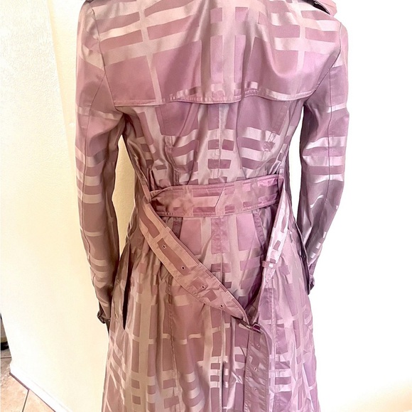 Rare Burberry Mauve extremely small size 2 - Picture 2 of 5